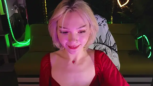 Snapshot of SandraBoyl chatting on January 2025 01:23:02 AM SandraBoyl online show from January 2025 01:23:02 AM