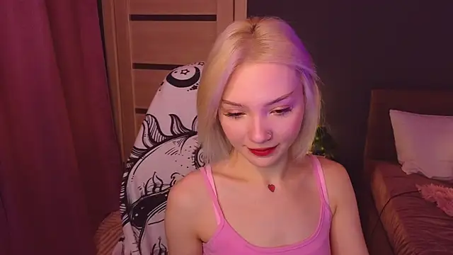 Snapshot of SandraBoyl chatting on January 2025 01:08:01 AM SandraBoyl online show from January 2025 01:08:01 AM