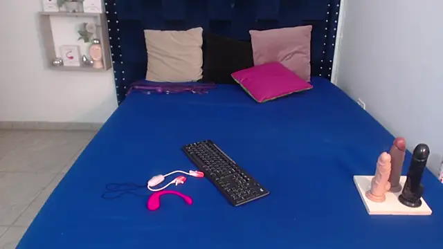 Snapshot of SaraApril_1 chatting on February 2025 08:14:02 PM SaraApril 1 online show from February 2025 08:14:02 PM