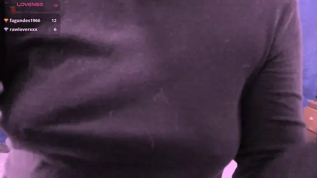 Snapshot of NinaYellow chatting on February 2025 04:16:01 PM NinaYellow online show from February 2025 04:16:01 PM