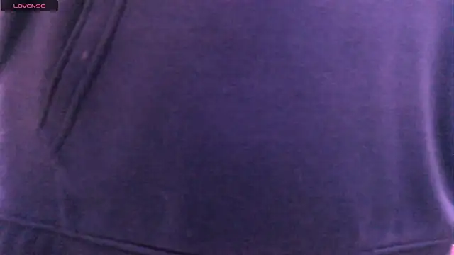 Snapshot of NinaYellow chatting on September 2025 03:17:01 AM NinaYellow online show from September 2025 03:17:01 AM