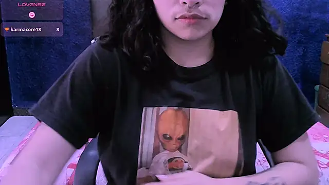 Snapshot of NinaYellow chatting on October 2025 03:56:02 PM NinaYellow online show from October 2025 03:56:02 PM