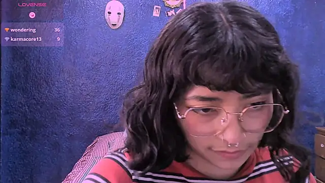 Snapshot of NinaYellow chatting on January 2026 05:27:02 PM NinaYellow online show from January 2026 05:27:02 PM