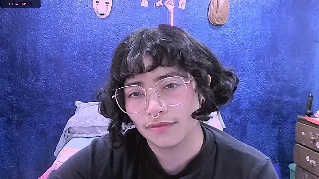 Snapshot of NinaYellow chatting on February 2026 12:43:02 PM NinaYellow online show from February 2026 12:43:02 PM