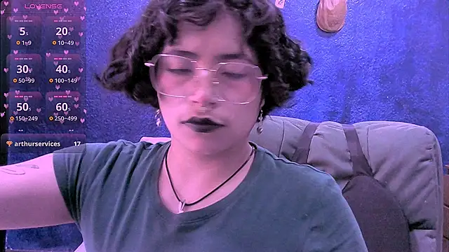 NinaYellow online show from July 2026 02:18:02 PM