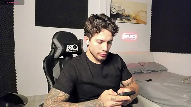 LucianSinclair online show from January 2026 02:47:01 AM