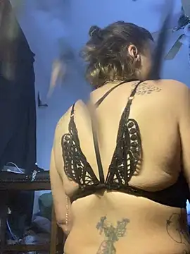 Everlyrose27 online show from December 2024 08:15:02 AM