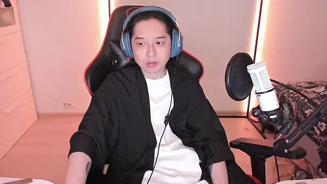 wexlee7 online show from January 2026 12:38:01 AM