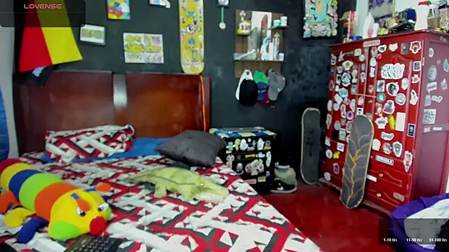 Snapshot of Tom_Krakow chatting on November 2025 04:29:02 PM Tom Krakow online show from November 2025 04:29:02 PM