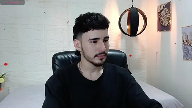 DmitriSanders online show from December 2024 10:00:01 PM