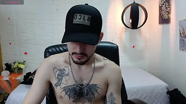 DmitriSanders online show from December 2024 01:11:02 PM