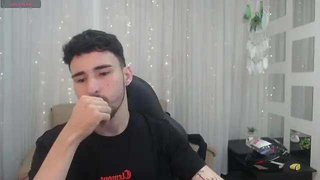 DmitriSanders online show from December 2024 08:21:02 PM