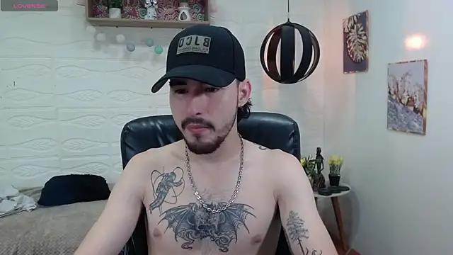 DmitriSanders online show from January 2025 08:51:01 PM