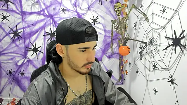 DmitriSanders online show from September 2025 09:41:02 PM