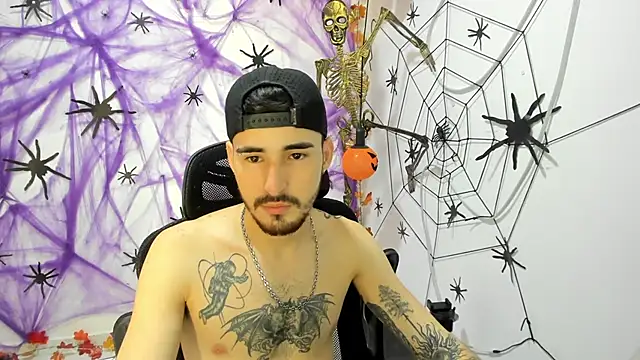 DmitriSanders online show from October 2025 06:50:02 PM