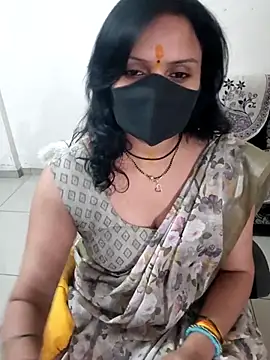 Snapshot of khushikhushi chatting on April 2026 07:50:02 AM khushikhushi online show from April 2026 07:50:02 AM