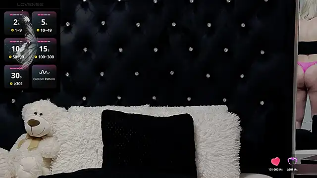 OliviaShaw23 online show from March 2025 04:54:02 AM