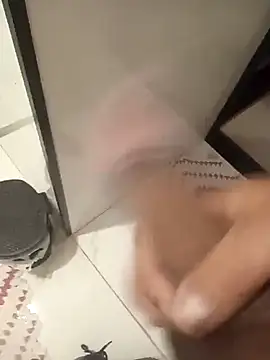 dredre1069 online show from February 2025 11:04:02 PM