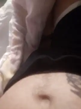 Snapshot of dredre1069 chatting on December 2025 01:54:01 AM dredre1069 online show from December 2025 01:54:01 AM