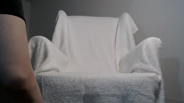 Snapshot of Lily_0000 chatting on December 2024 05:48:01 PM Lily 0000 online show from December 2024 05:48:01 PM