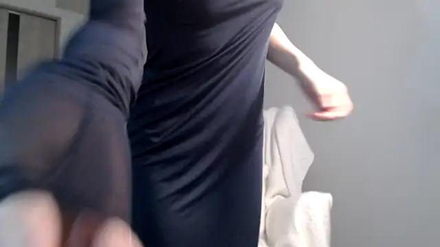 Snapshot of Lily_0000 chatting on December 2024 08:25:02 PM Lily 0000 online show from December 2024 08:25:02 PM