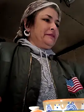 TexaSMESS 37 online show from February 2025 05:37:01 PM