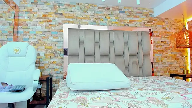 karla dunn online show from March 2025 07:54:02 PM