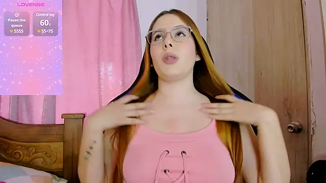 Snapshot of ParisShayk chatting on January 2025 06:08:02 PM ParisShayk online show from January 2025 06:08:02 PM