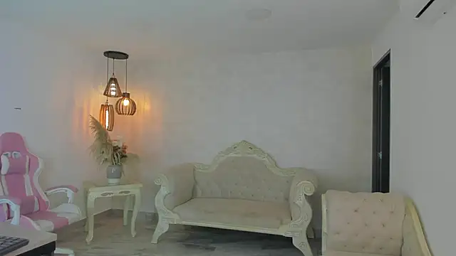 shantallknowless online show from January 2025 12:48:02 PM