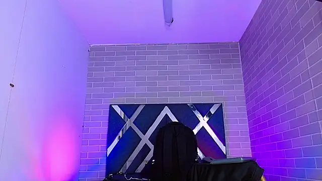 Damar fhelipe online show from October 2025 08:36:02 PM