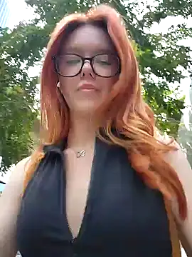 Snapshot of Teya_New chatting on December 2024 06:06:02 AM Teya New online show from December 2024 06:06:02 AM