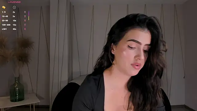 PaulinaSantos  online show from April 2026 07:11:02 PM