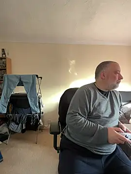 LondonTeffy online show from December 2024 10:10:02 AM