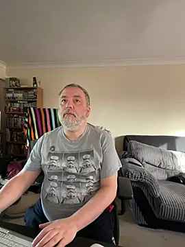 LondonTeffy online show from February 2025 10:59:01 AM