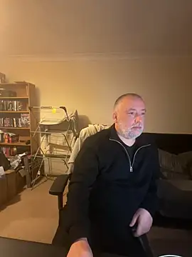 LondonTeffy online show from October 2025 09:15:02 PM