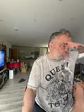 LondonTeffy online show from May 2026 11:04:02 AM