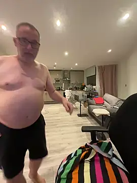 LondonTeffy online show from June 2026 09:17:01 PM