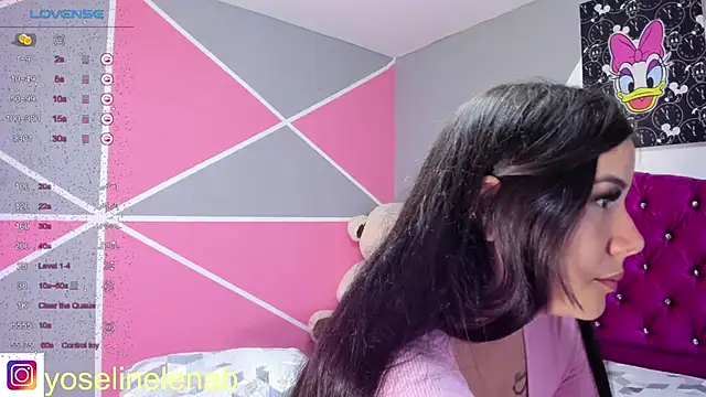 Vanefox online show from December 2024 01:03:01 AM