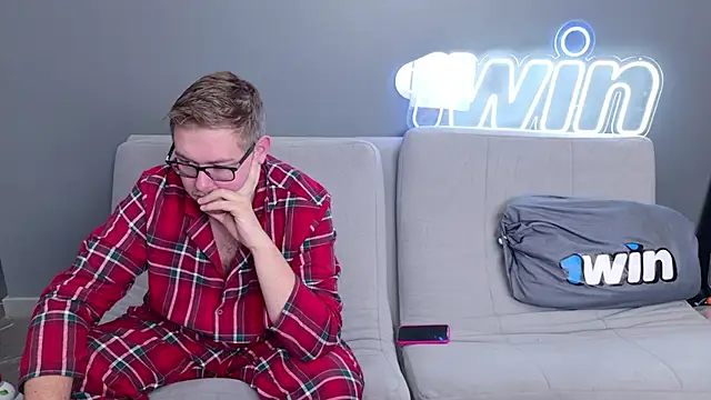 Snapshot of Ksenny chatting on January 2025 04:15:01 AM Ksenny online show from January 2025 04:15:01 AM