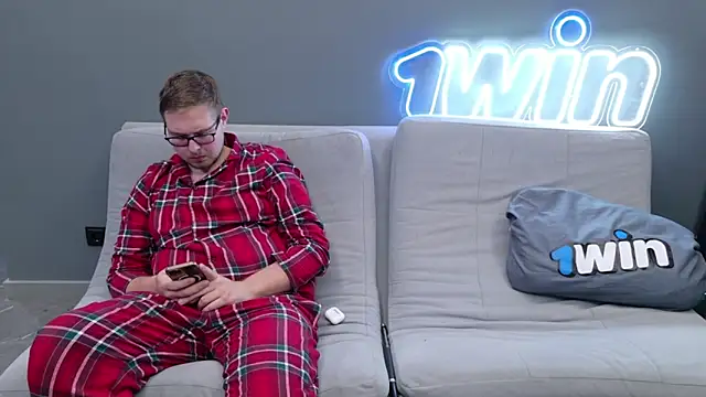 Snapshot of Ksenny chatting on January 2025 02:25:01 PM Ksenny online show from January 2025 02:25:01 PM