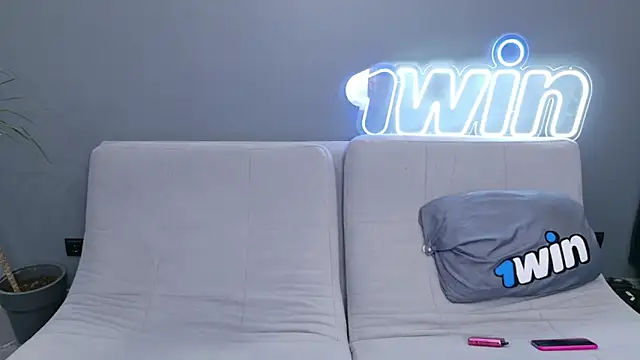 Snapshot of Ksenny chatting on January 2025 12:45:02 PM Ksenny online show from January 2025 12:45:02 PM