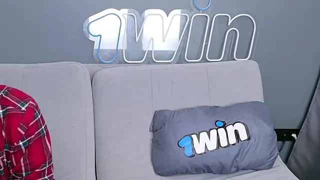 Snapshot of Ksenny chatting on January 2025 12:07:02 PM Ksenny online show from January 2025 12:07:02 PM