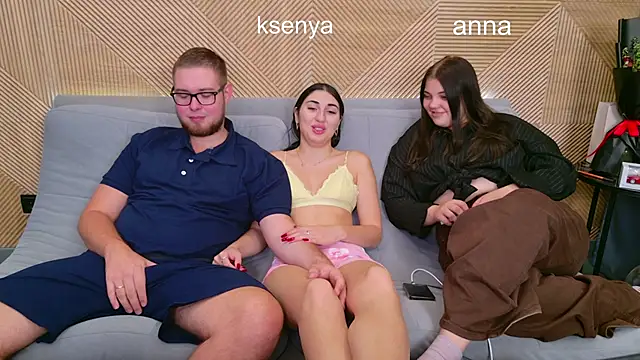 Snapshot of Ksenny chatting on October 2025 10:22:02 AM Ksenny online show from October 2025 10:22:02 AM