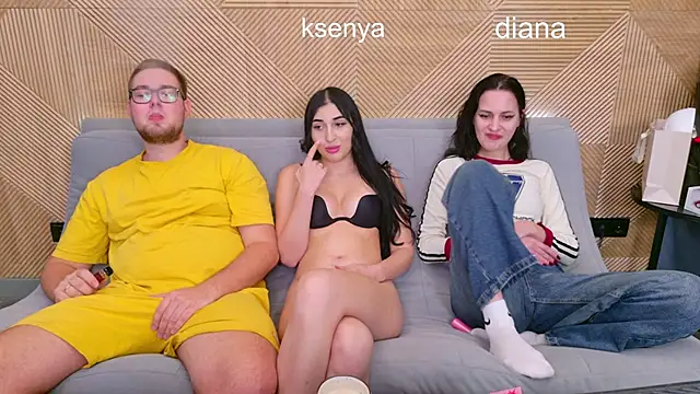 Snapshot of Ksenny chatting on November 2025 05:35:01 PM Ksenny online show from November 2025 05:35:01 PM