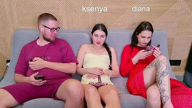 Ksenny online show from May 2026 06:42:02 AM