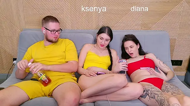 Ksenny online show from May 2026 10:36:01 AM