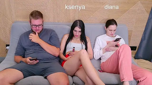 Ksenny online show from July 2026 07:58:01 AM