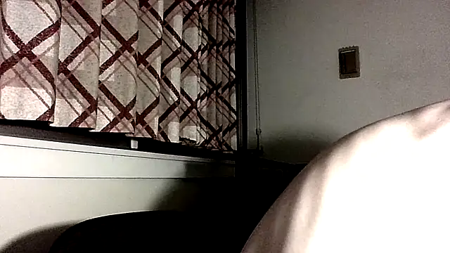 Snapshot of Paulhenry chatting on October 2025 01:50:02 AM Paulhenry online show from October 2025 01:50:02 AM