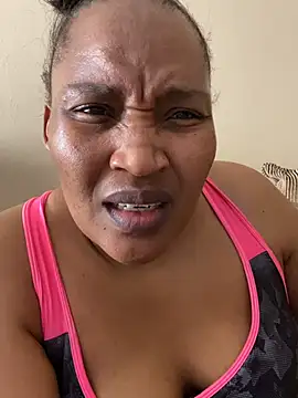 Amandious online show from April 2026 09:21:01 AM