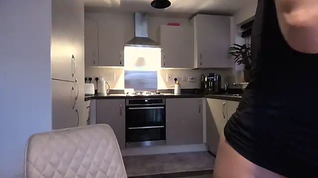 SweetMonicaUK online show from November 2025 09:20:02 AM